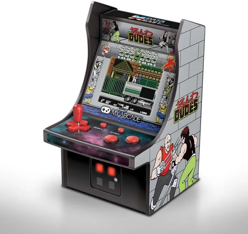 Dailygoods - Micro Player Bad Dudes - Mini Retro Spelconsole